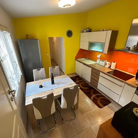 Secret Corner / Skriti Kotiček *