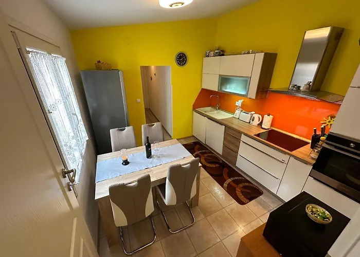 Secret Corner / Skriti Koticek *